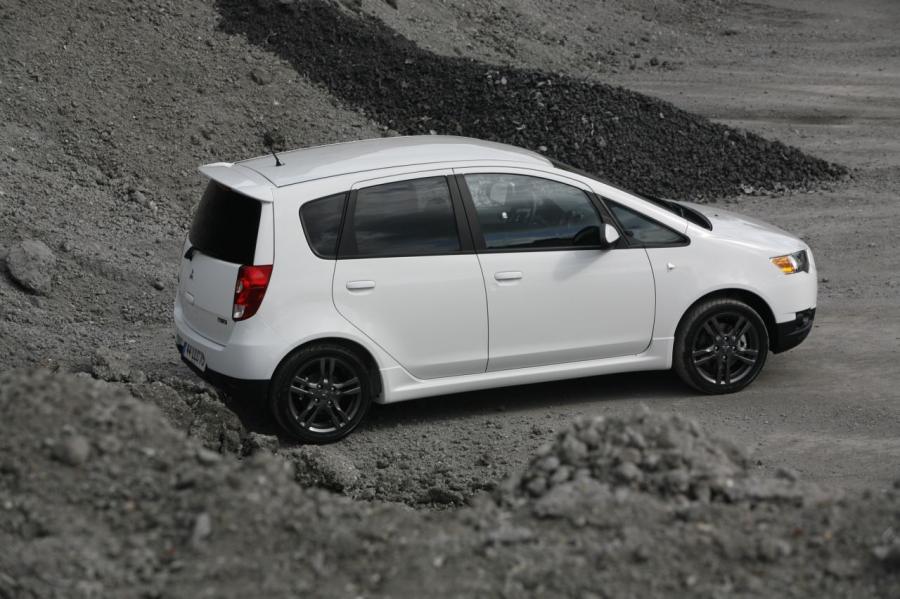  Mitsubishi Colt Ralliart 2009 года  (фото 22 из 60)